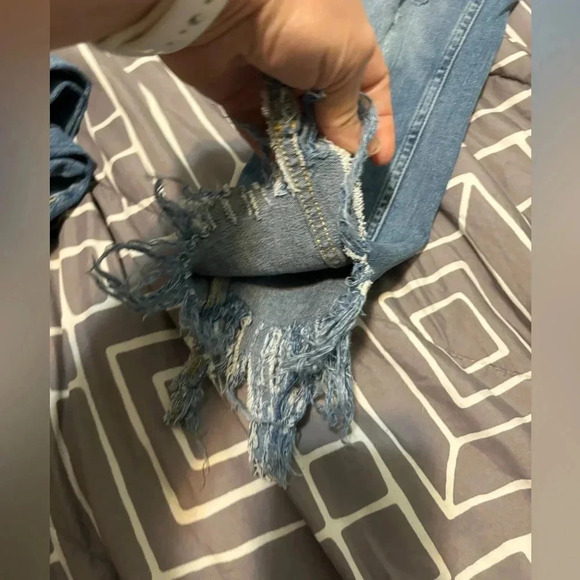 We The Free People  Frayed Skinny Crop Jeans Size 24 Distressed - Picture 6 of 11